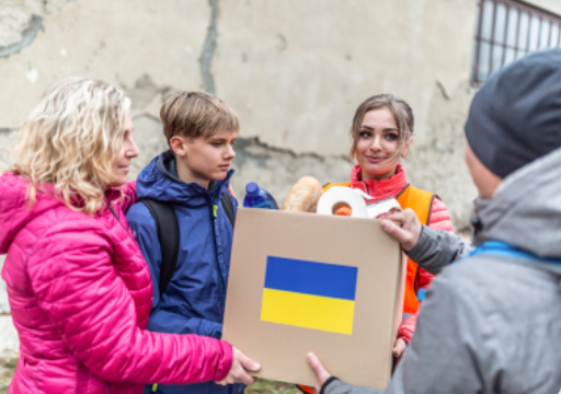 Ще один фонд оголосив про видачу українцям продуктових наборів: як подати заявку
